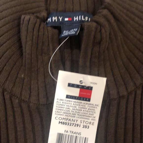 Tommy Hilfiger ribbed zip up sweater . - Picture 2 of 4